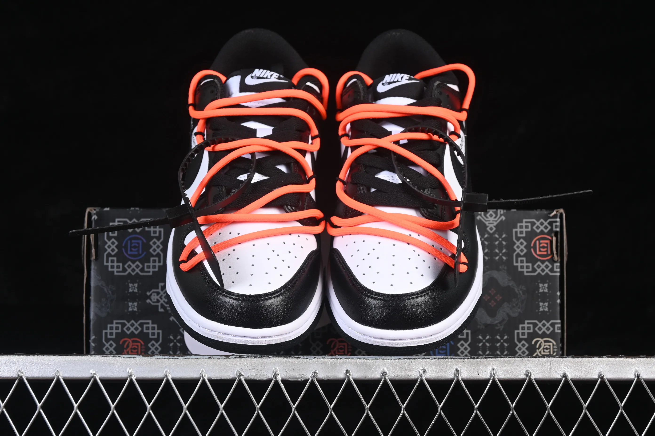 All categories Nk SB Dunk Series Nk SB Dunk Low High-end customized low-top sneakers Nike SB Dunk Low strap customization low-top casual sneakers DD1391-100